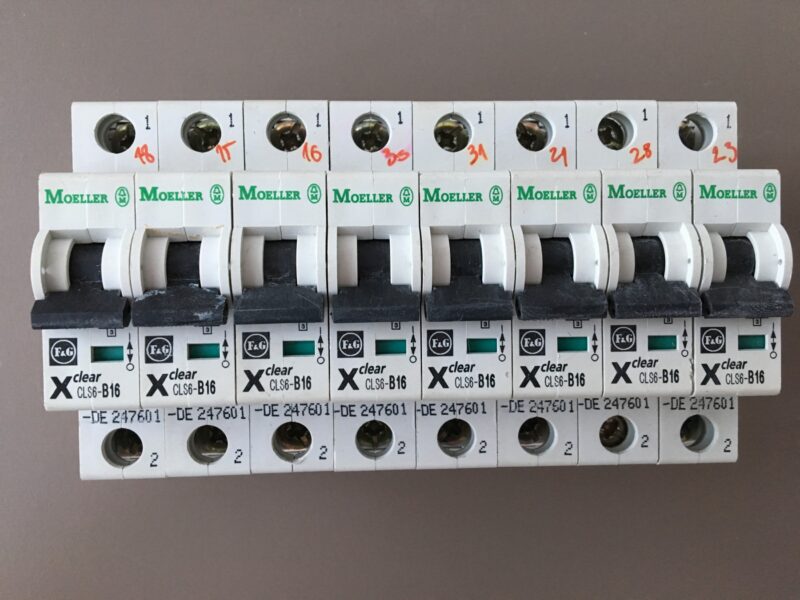 OSIGURAČ AUTOMATSKI 10A - MOELLER